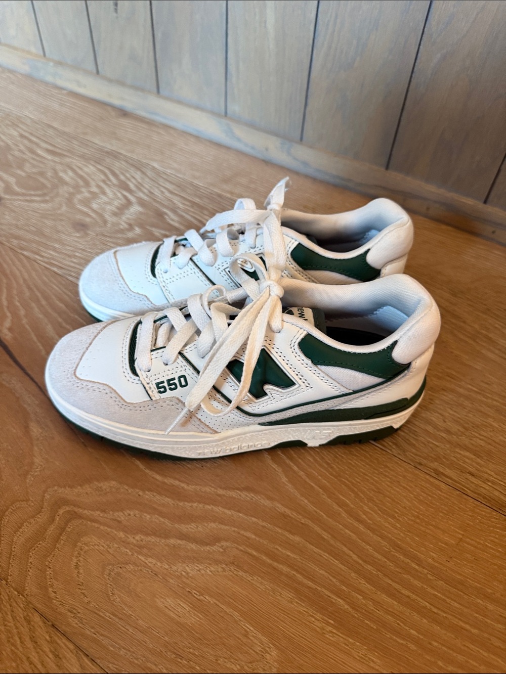 New Balance White and Green 550 Retro Trainer Sneakers